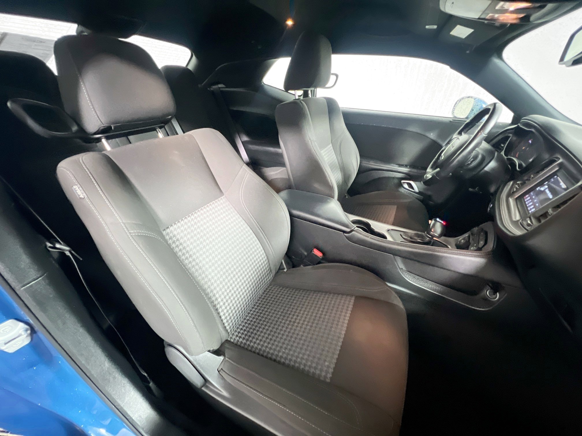 Used 2023 Dodge Challenger SXT w/ Blacktop Package image 31