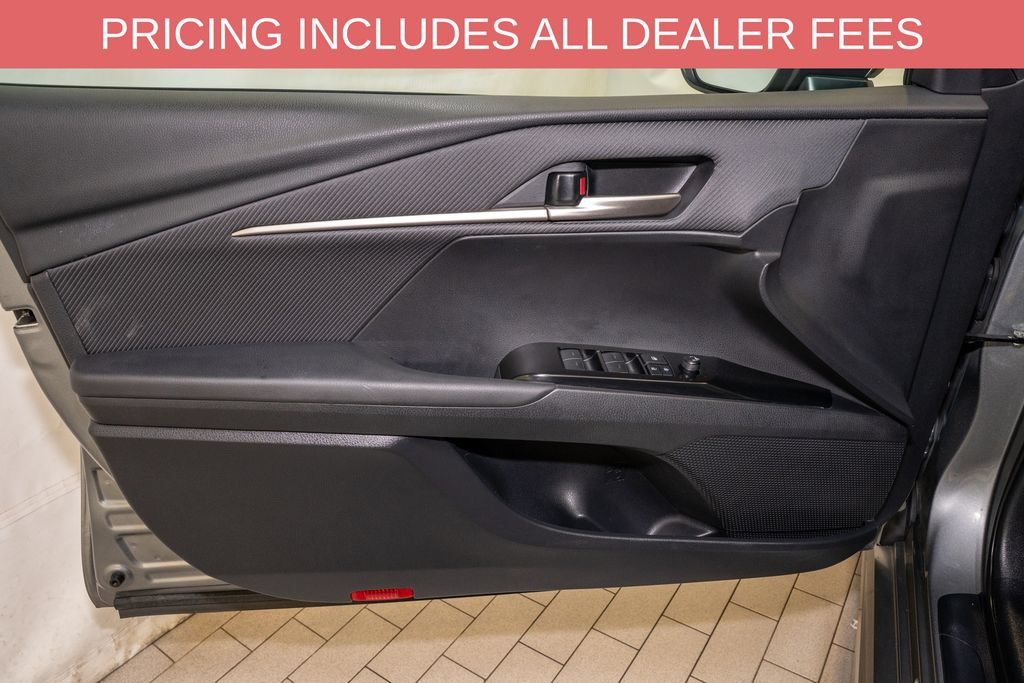 Used 2025 Toyota Camry SE w/ Convenience Package AWD/4WD image 11