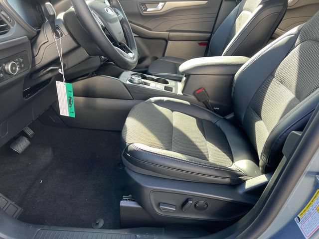 New 2025 Ford Escape SE FWD image 24