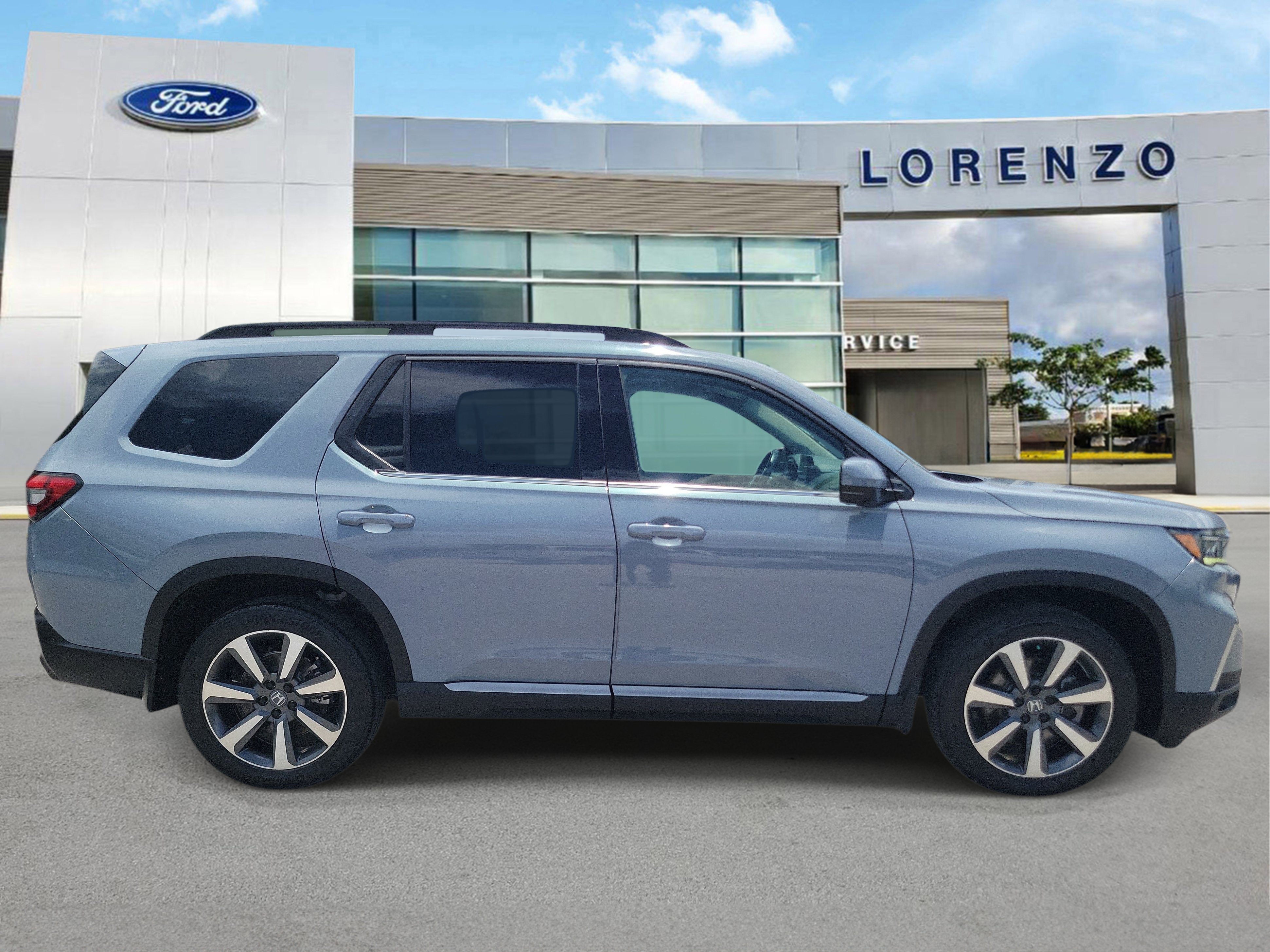 Used 2024 Honda Pilot Elite image 4