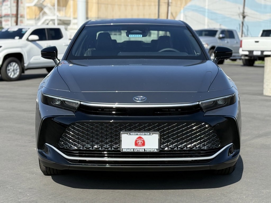 New 2026 Toyota Crown XLE image 4