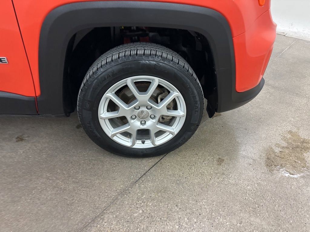 Used 2020 Jeep Renegade Latitude image 14