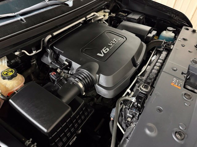 Used 2016 GMC Canyon SLE w/ All Terrain Package RWD image 40