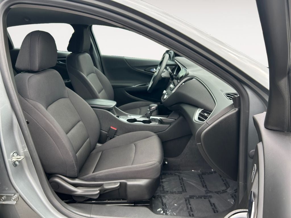 Used 2023 Chevrolet Malibu LT FWD image 24