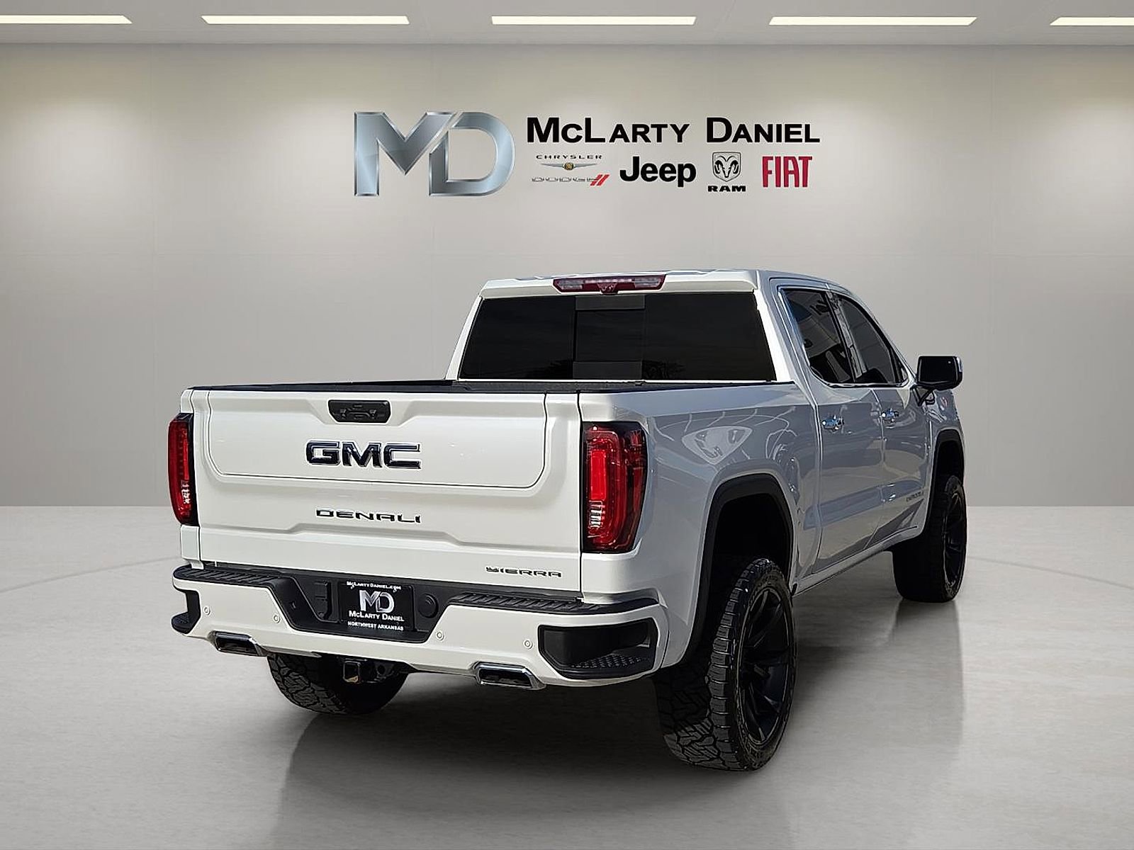 Used 2023 GMC Sierra 1500 Denali Ultimate image 5