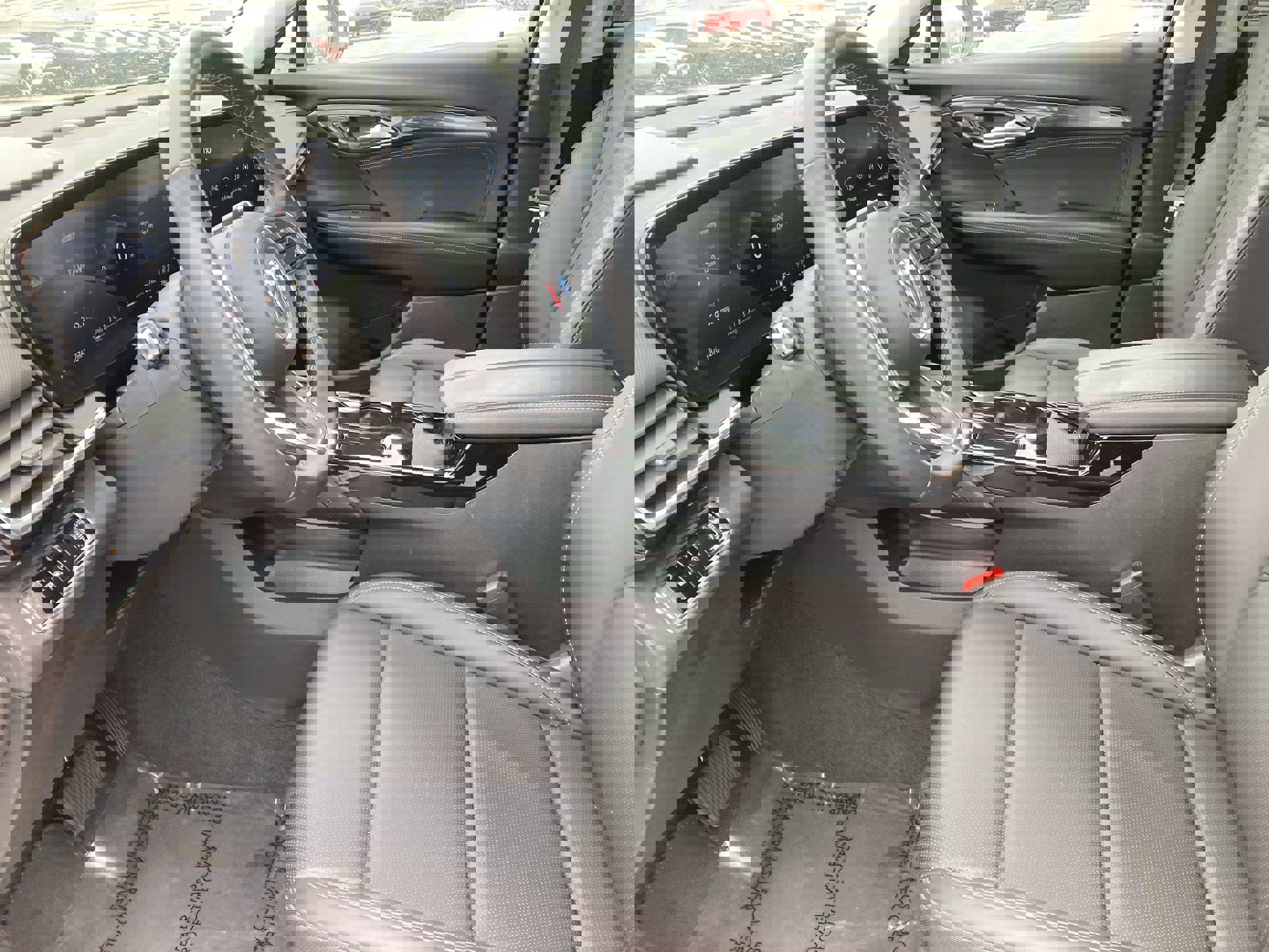 Used 2025 Buick Envision Preferred image 16