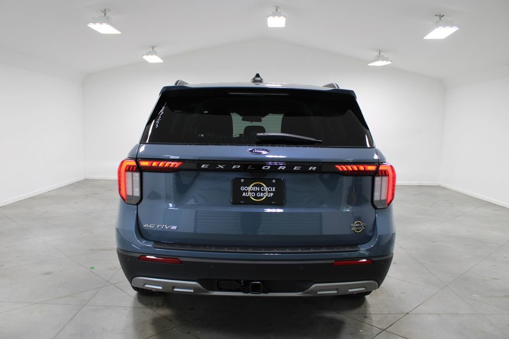 New 2026 Ford Explorer Active RWD image 7