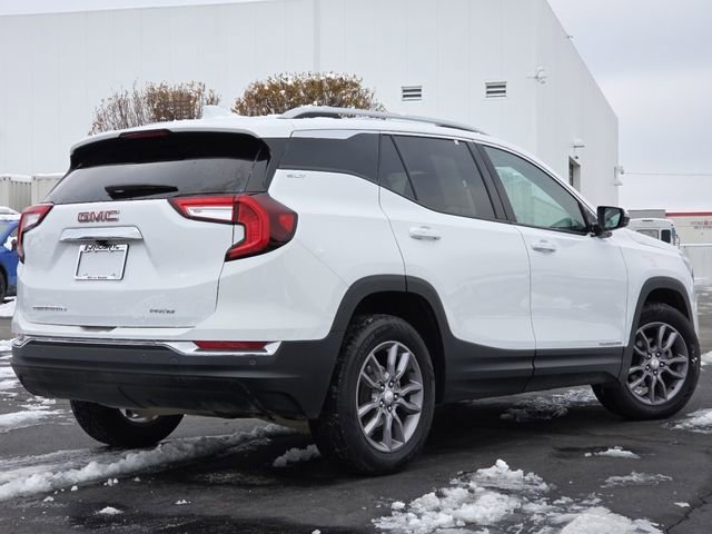 Used 2023 GMC Terrain SLT w/ Infotainment Package II image 22