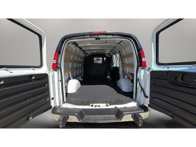 Used 2024 GMC Savana 2500 w/ Driver Convenience Package RWD image 30