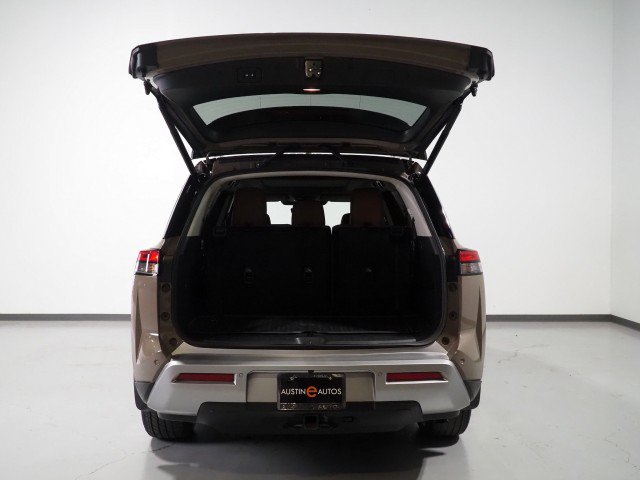 Used 2024 Nissan Pathfinder Platinum FWD image 48