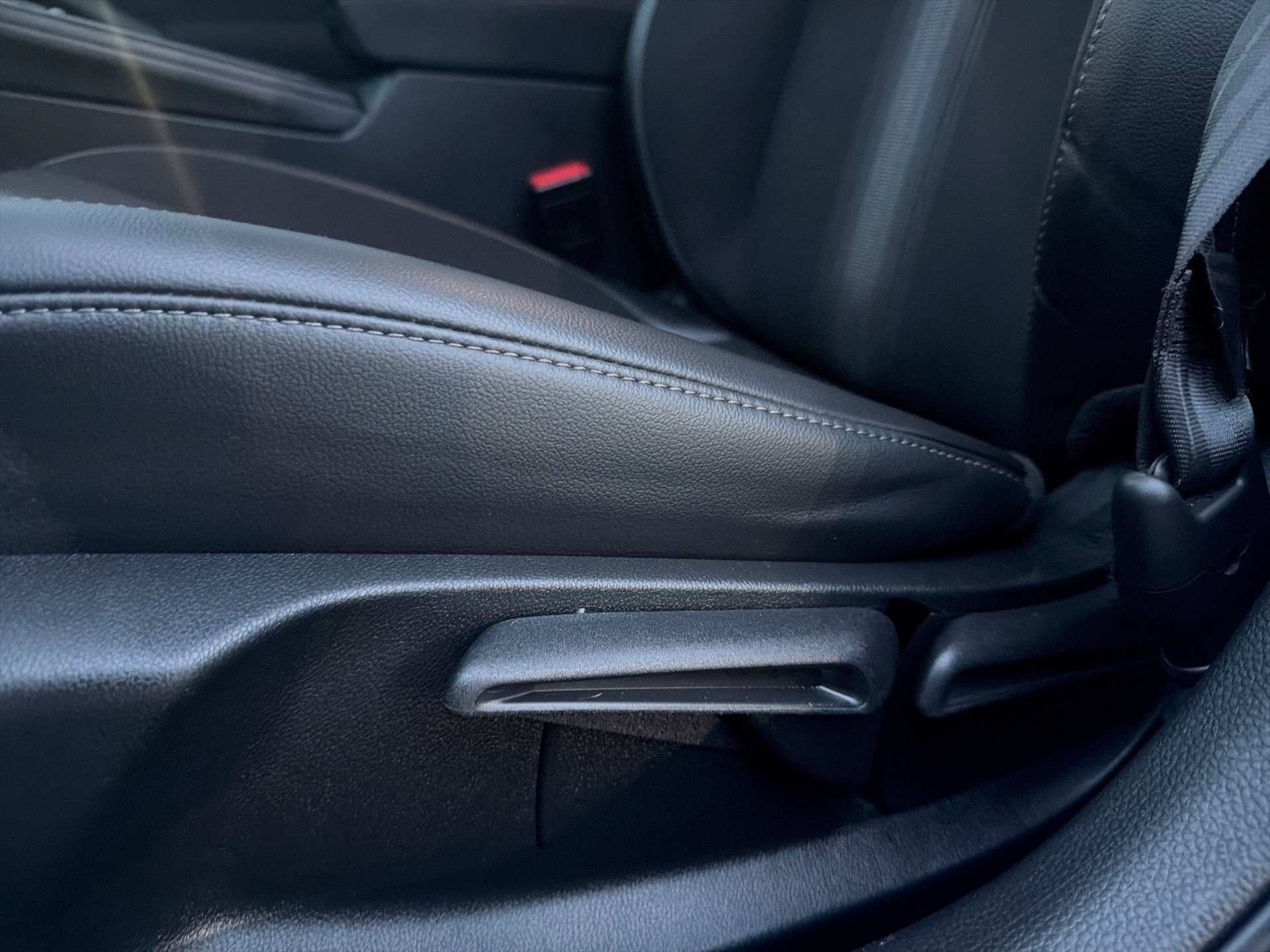Used 2023 Honda Civic Sport image 14