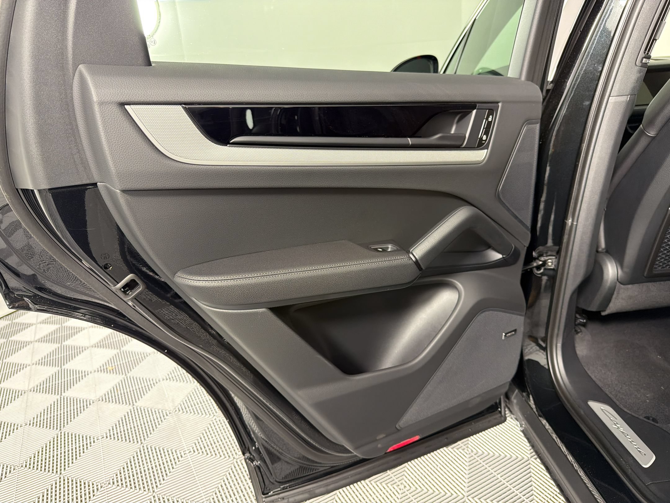 New 2026 Porsche Cayenne AWD/4WD image 29