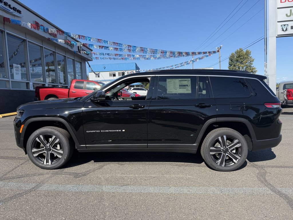 New 2027 Jeep Grand Cherokee L Limited AWD/4WD image 2
