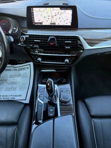 Used 2018 BMW 540i xDrive image 18