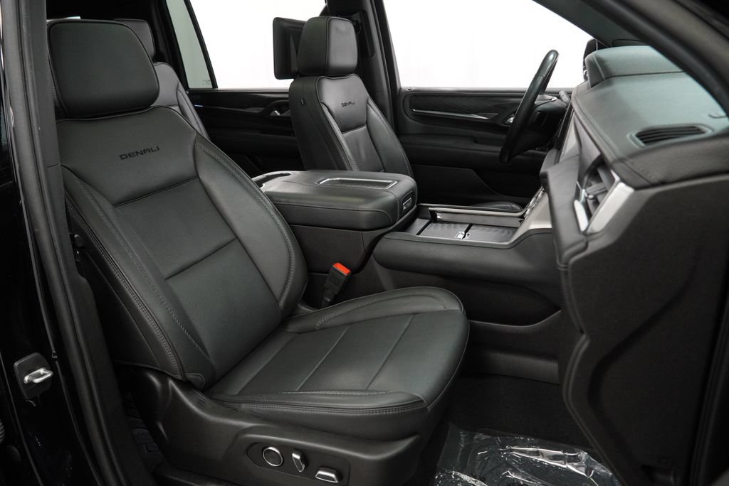 Used 2021 GMC Yukon XL Denali w/ Denali Ultimate Package AWD/4WD image 53