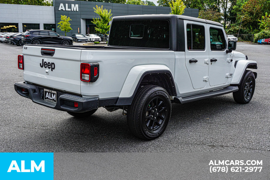 Used 2023 Jeep Gladiator Overland AWD/4WD image 5