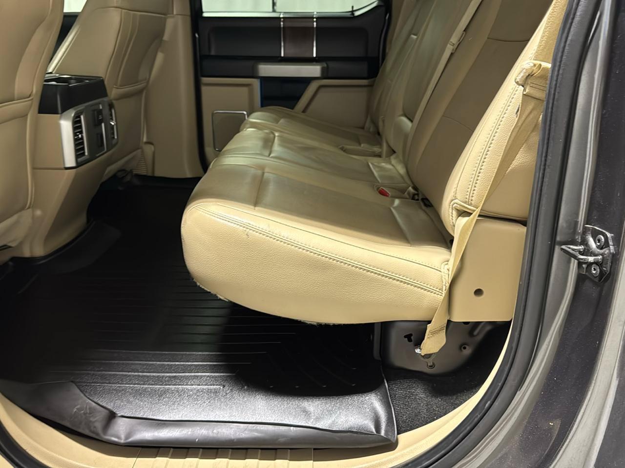 Used 2015 Ford F150 Lariat AWD/4WD image 15