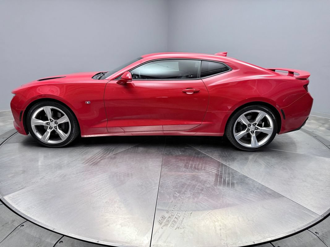 Used 2016 Chevrolet Camaro SS RWD image 8