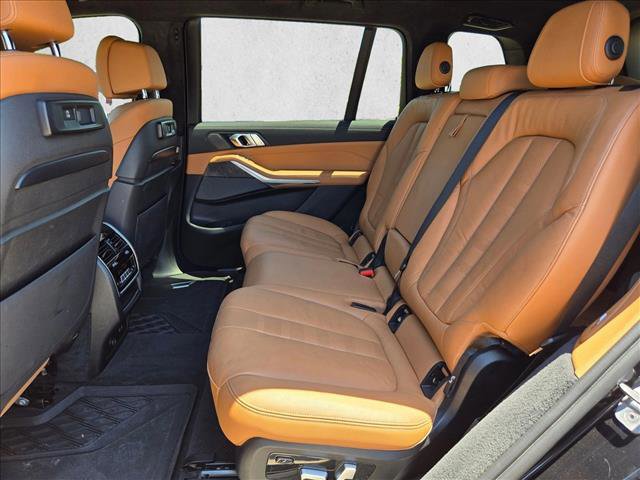 Used 2021 BMW X7 xDrive40i w/ Executive Package AWD/4WD image 18