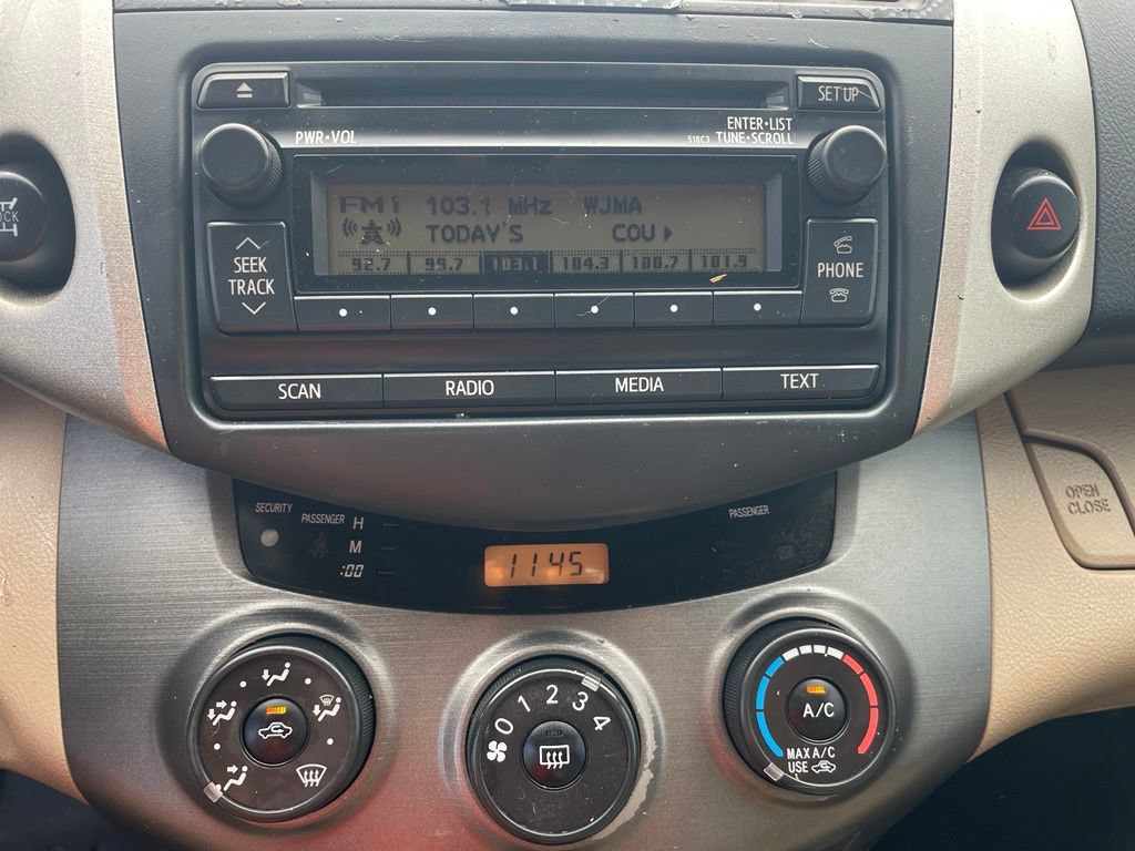 Used 2012 Toyota RAV4 4WD w/ Value Pkg image 21