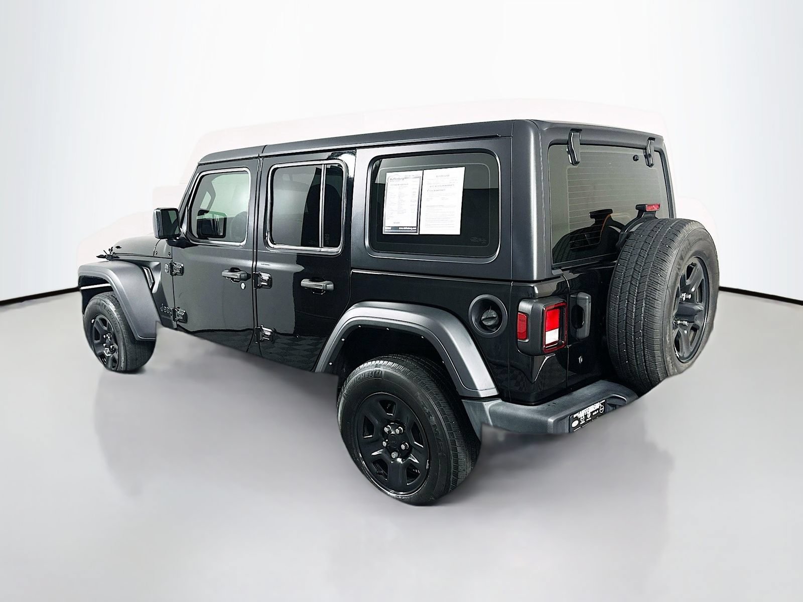Used 2023 Jeep Wrangler Unlimited Sport AWD/4WD image 5