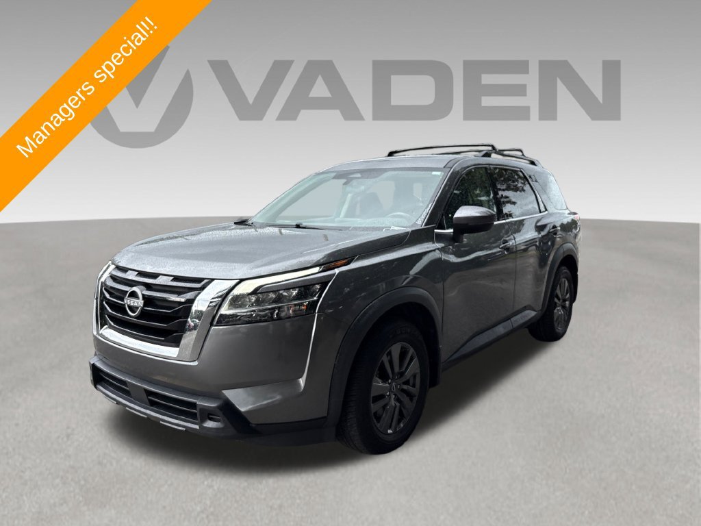 Used 2022 Nissan Pathfinder SV w/ SV Premium Package FWD image 1
