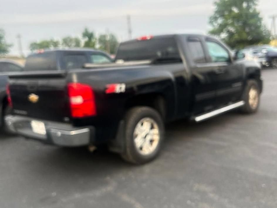 Used 2013 Chevrolet Silverado 1500 LTZ w/ LTZ Plus Package AWD/4WD image 5