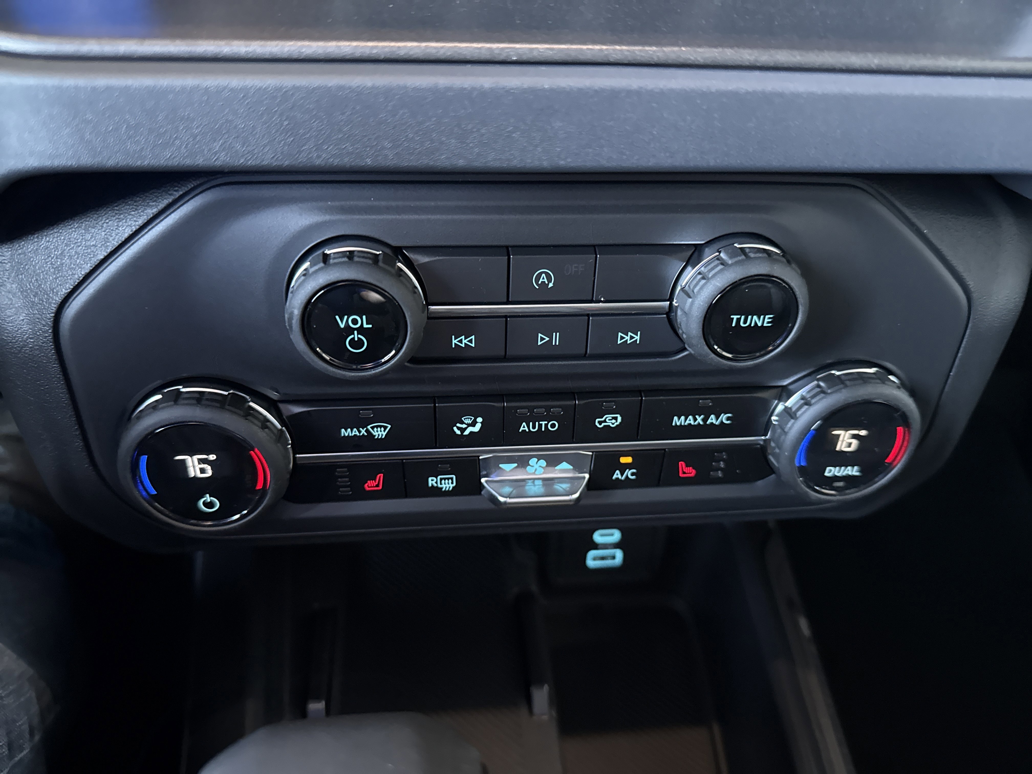 New 2025 Ford Bronco Big Bend image 27