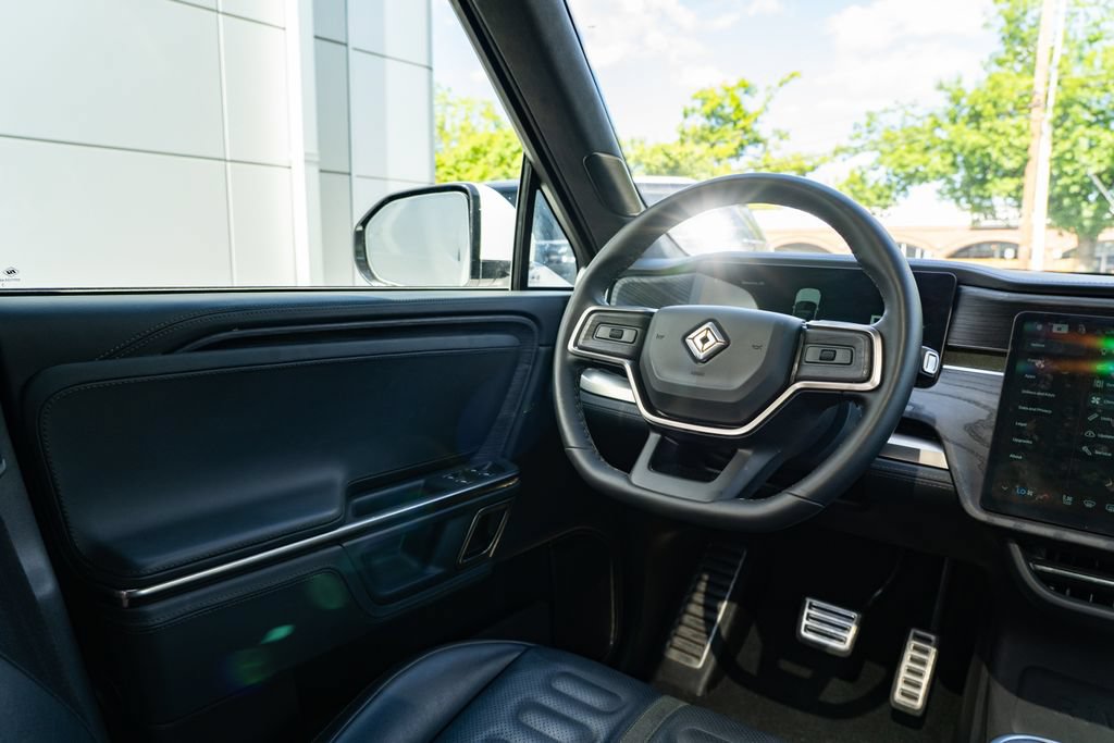 Used 2024 Rivian R1S Adventure AWD/4WD image 10