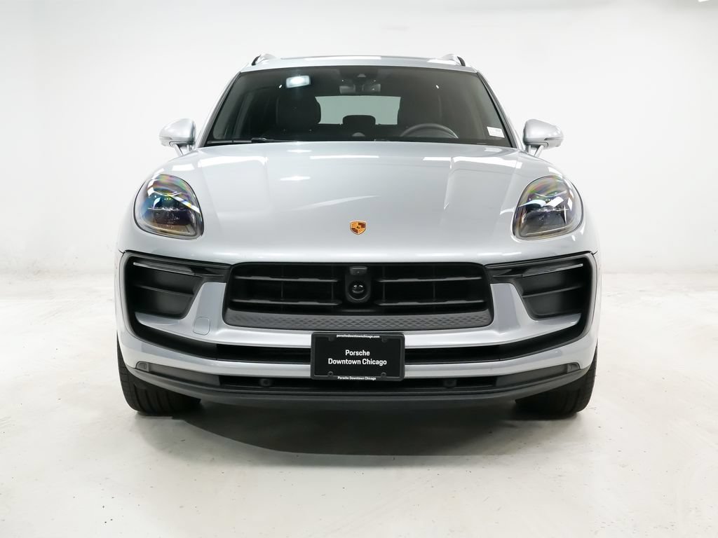 Certified 2026 Porsche Macan AWD/4WD image 7