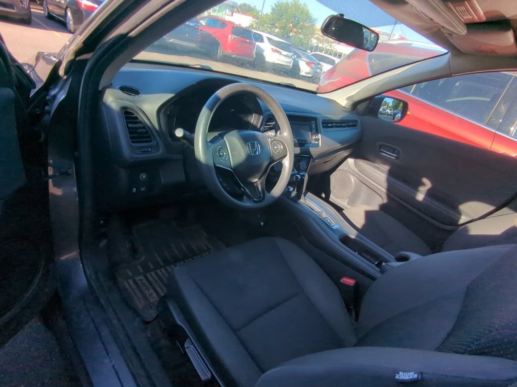 Used 2019 Honda HR-V LX image 7