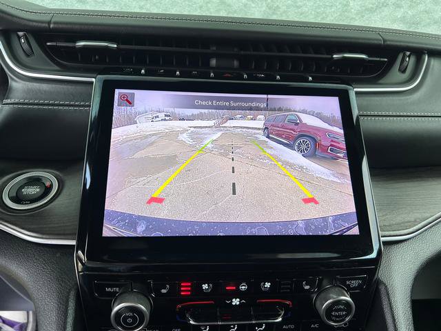 Used 2021 Jeep Grand Cherokee L Overland w/ Luxury Tech Group IV image 13