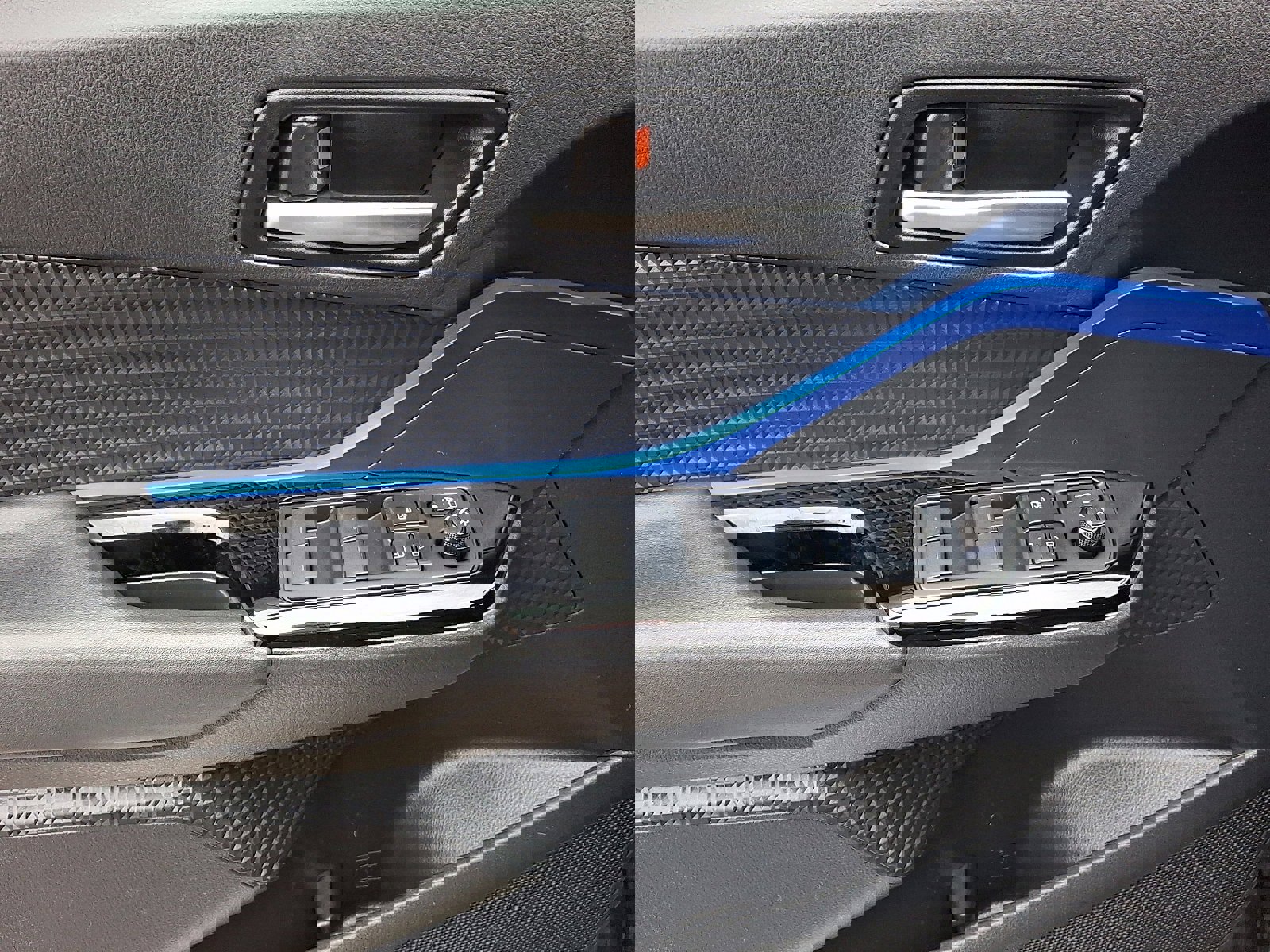 Used 2022 Toyota C-HR XLE image 12