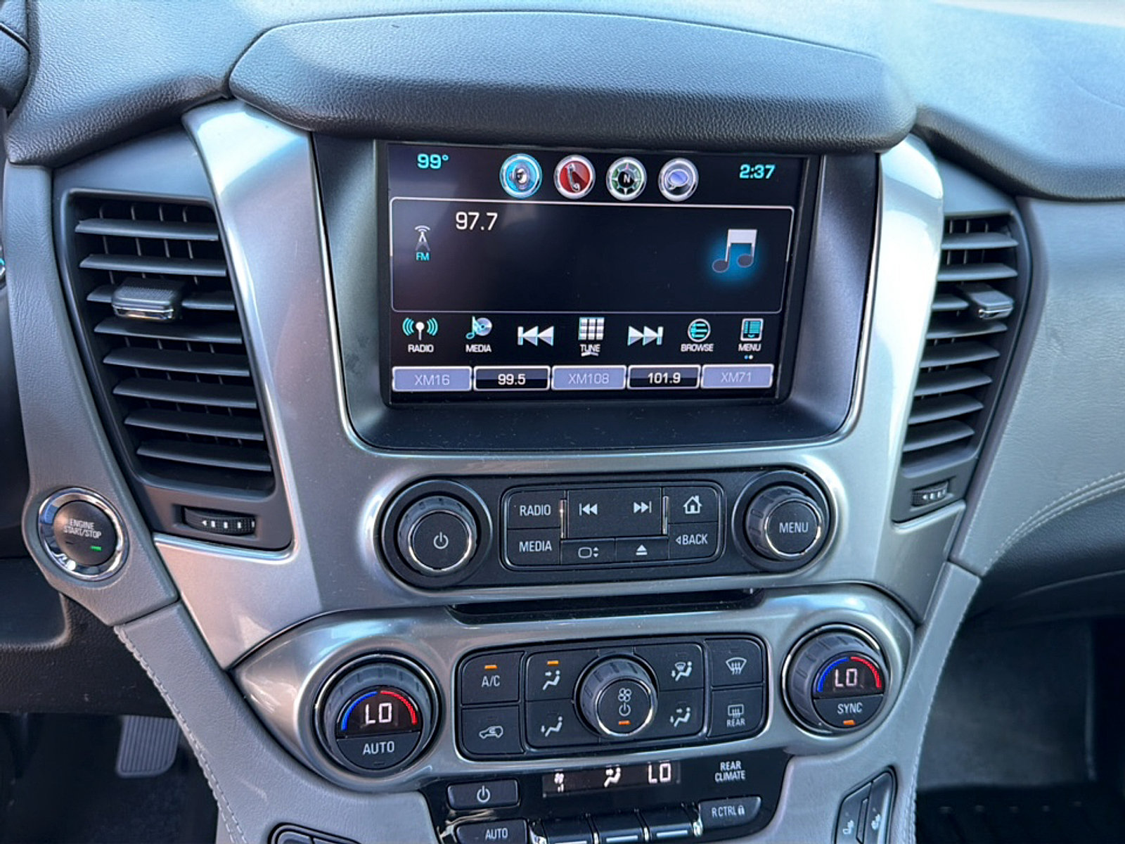 Used 2018 Chevrolet Tahoe LT w/ Luxury Package AWD/4WD image 14