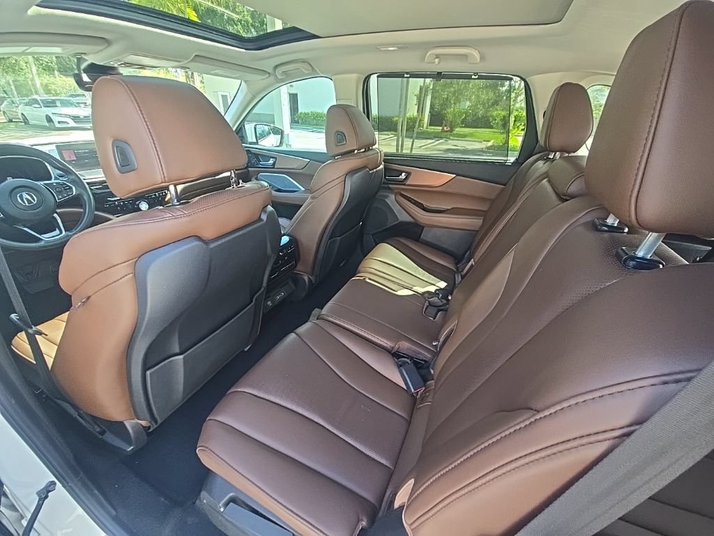 Used 2024 Acura MDX w/ Technology Package FWD image 30
