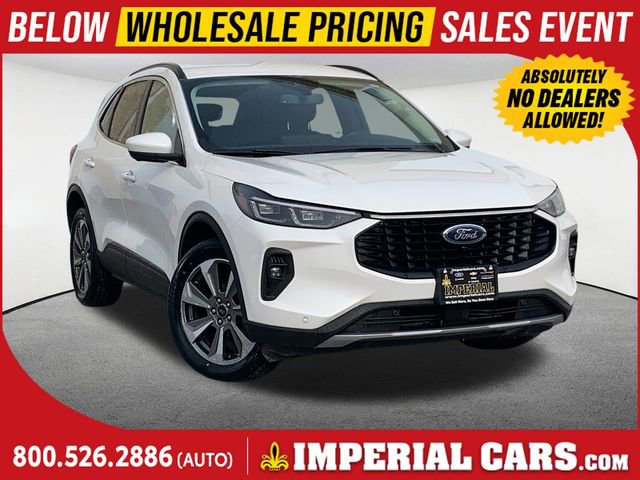 Used 2024 Ford Escape Platinum image 1