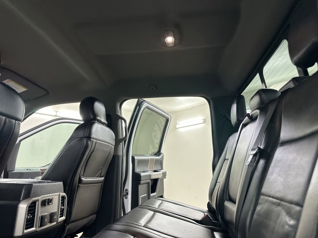 Used 2018 Ford F250 Lariat w/ Lariat Value Package image 31