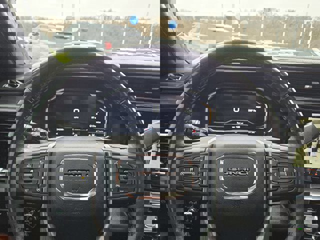 Used 2024 GMC Sierra 2500 Denali Ultimate image 31