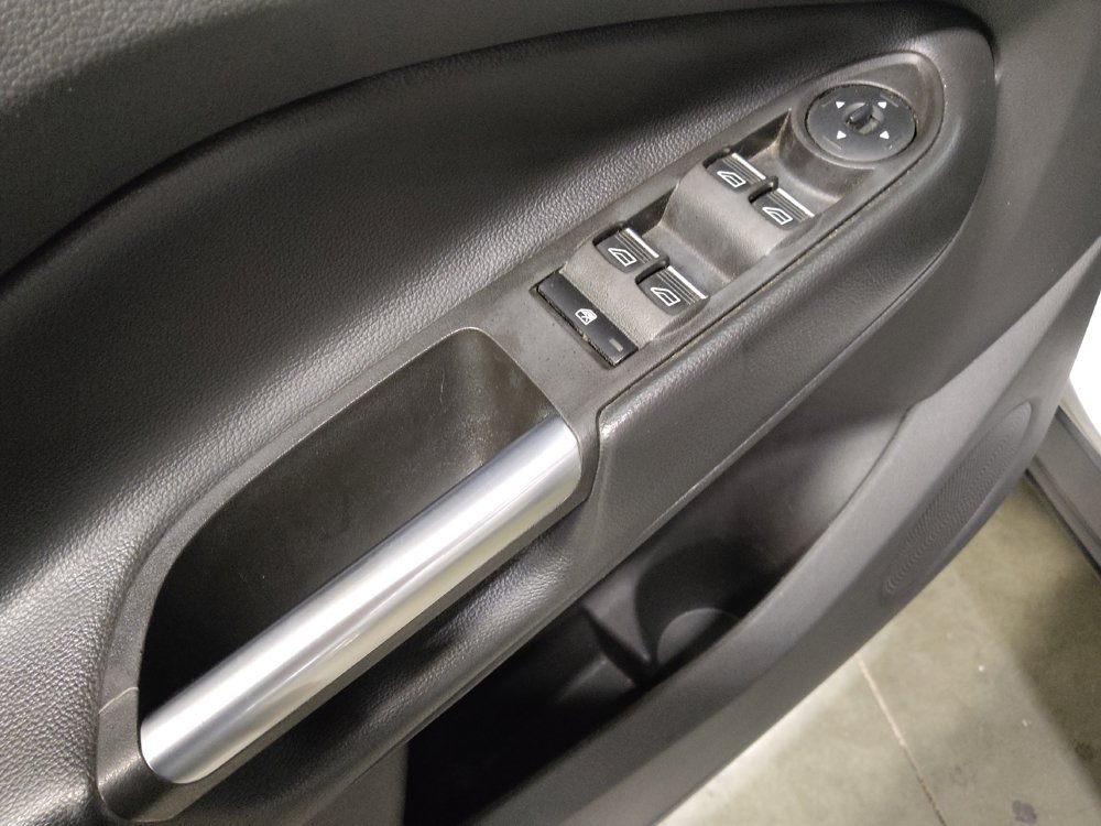 Used 2017 Ford Escape Titanium FWD image 27