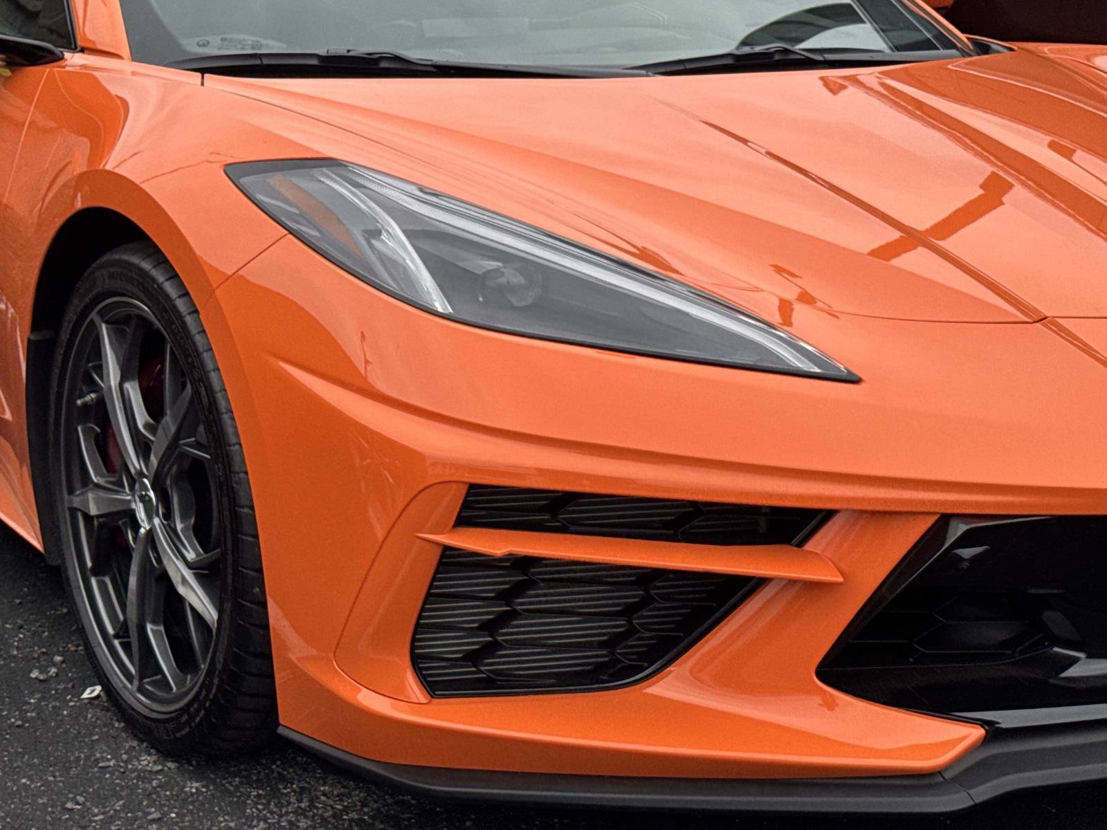 Used 2022 Chevrolet Corvette Stingray Premium Conv w/ Z51 Performance Package RWD image 4