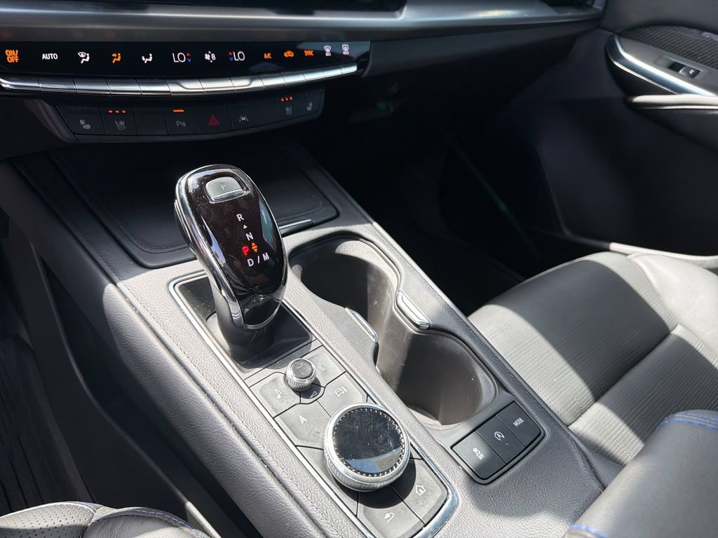 Certified 2024 Cadillac XT4 Sport AWD/4WD image 30