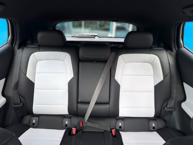 New 2026 Chevrolet Equinox EV LT AWD/4WD image 14