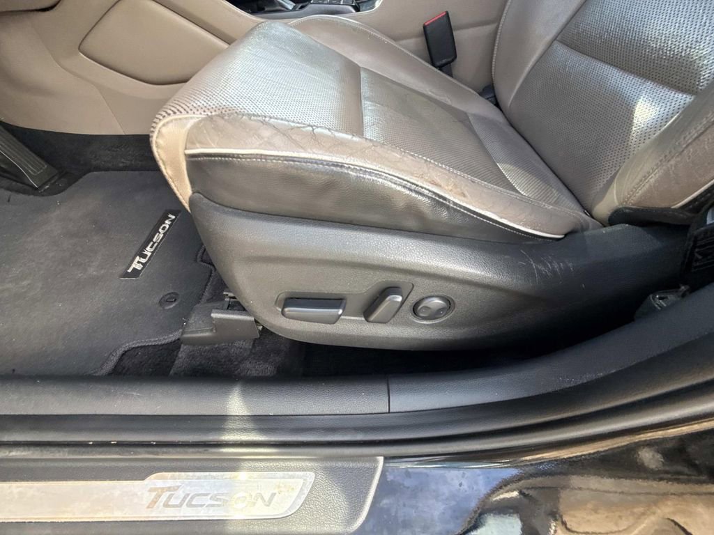 Used 2021 Hyundai Tucson Limited image 17