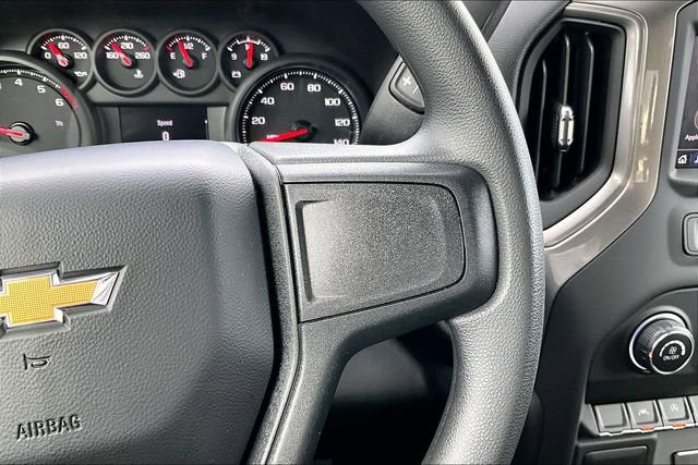 Used 2025 Chevrolet Silverado 1500 Custom image 13