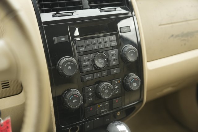 Used 2008 Ford Escape Limited image 28