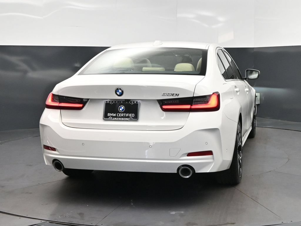 Used 2026 BMW 330i Sedan w/ Convenience Package RWD image 7