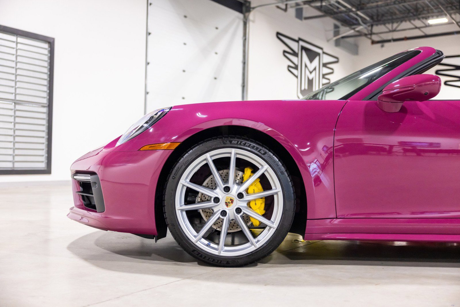 Used 2023 Porsche 911 Carrera w/ Premium Package RWD image 19