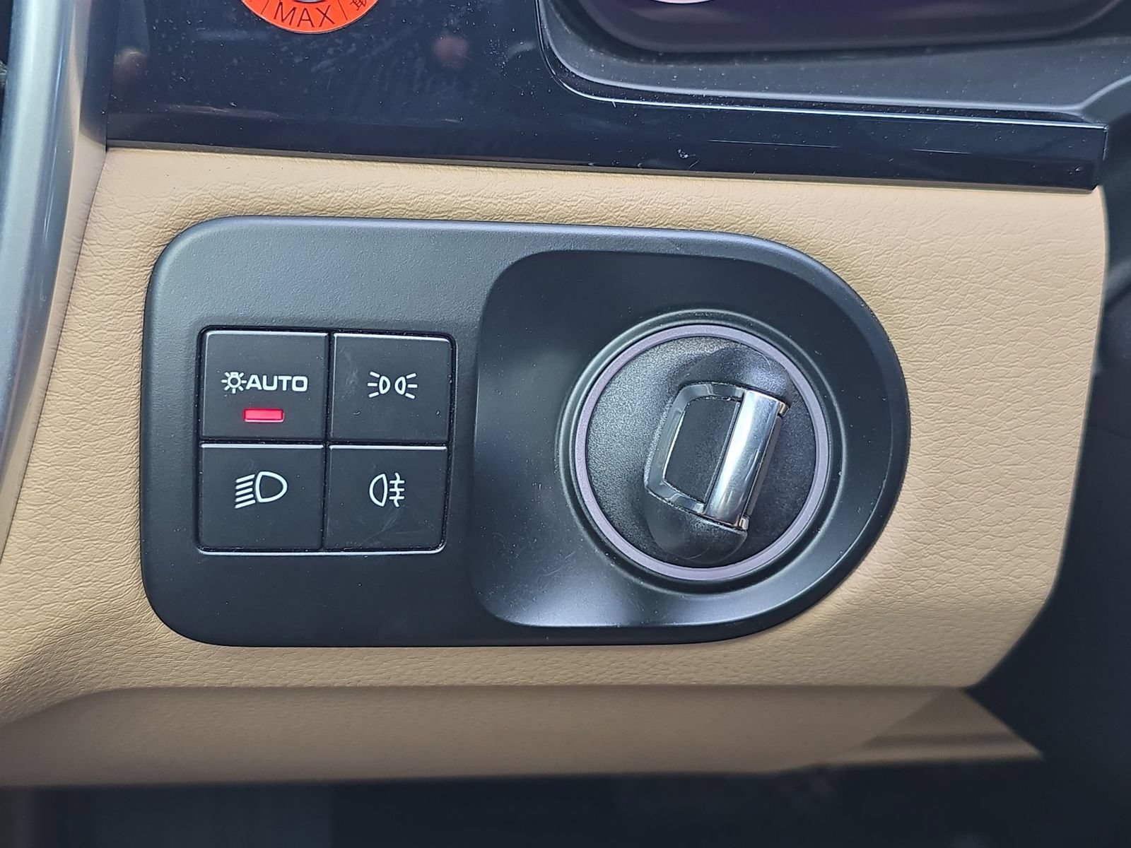 Certified 2023 Porsche Cayenne AWD/4WD image 16