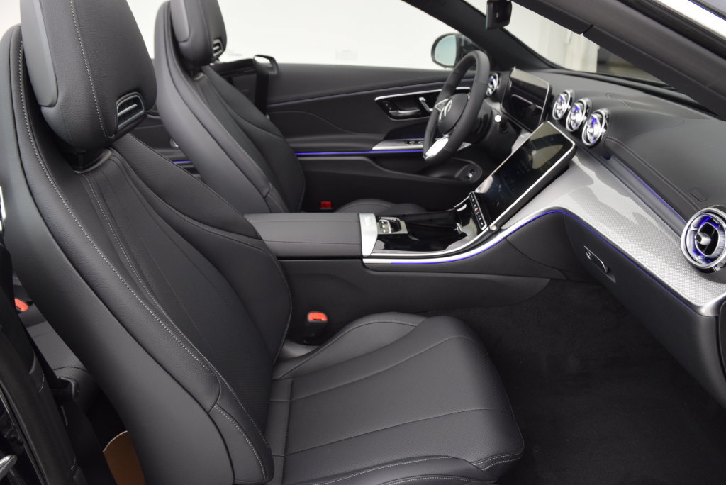 New 2027 Mercedes-Benz CLE 300 4MATIC Cabriolet image 15