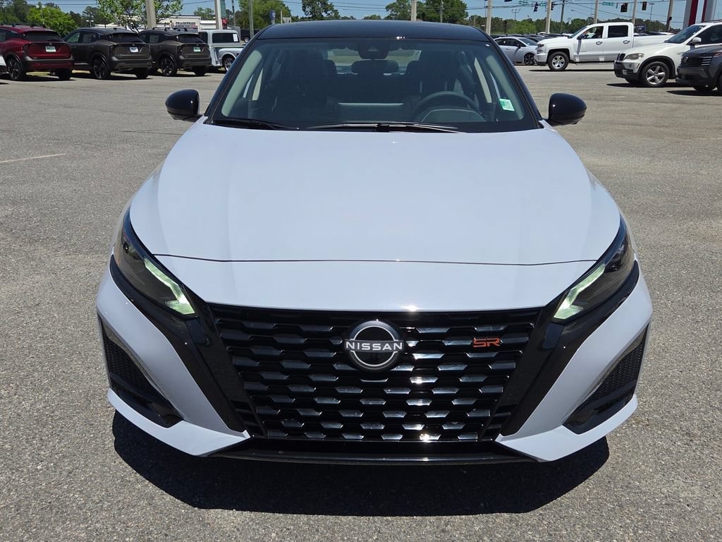 New 2026 Nissan Altima 2.5 SR w/ SR Premium Package FWD image 16